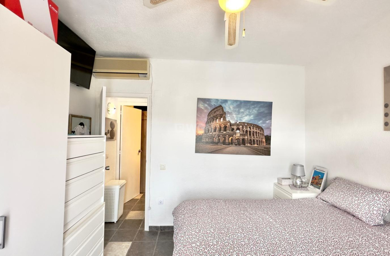 Odsprzedaż - Kamienica - Torrevieja - La Siesta - El Salado - Torreta