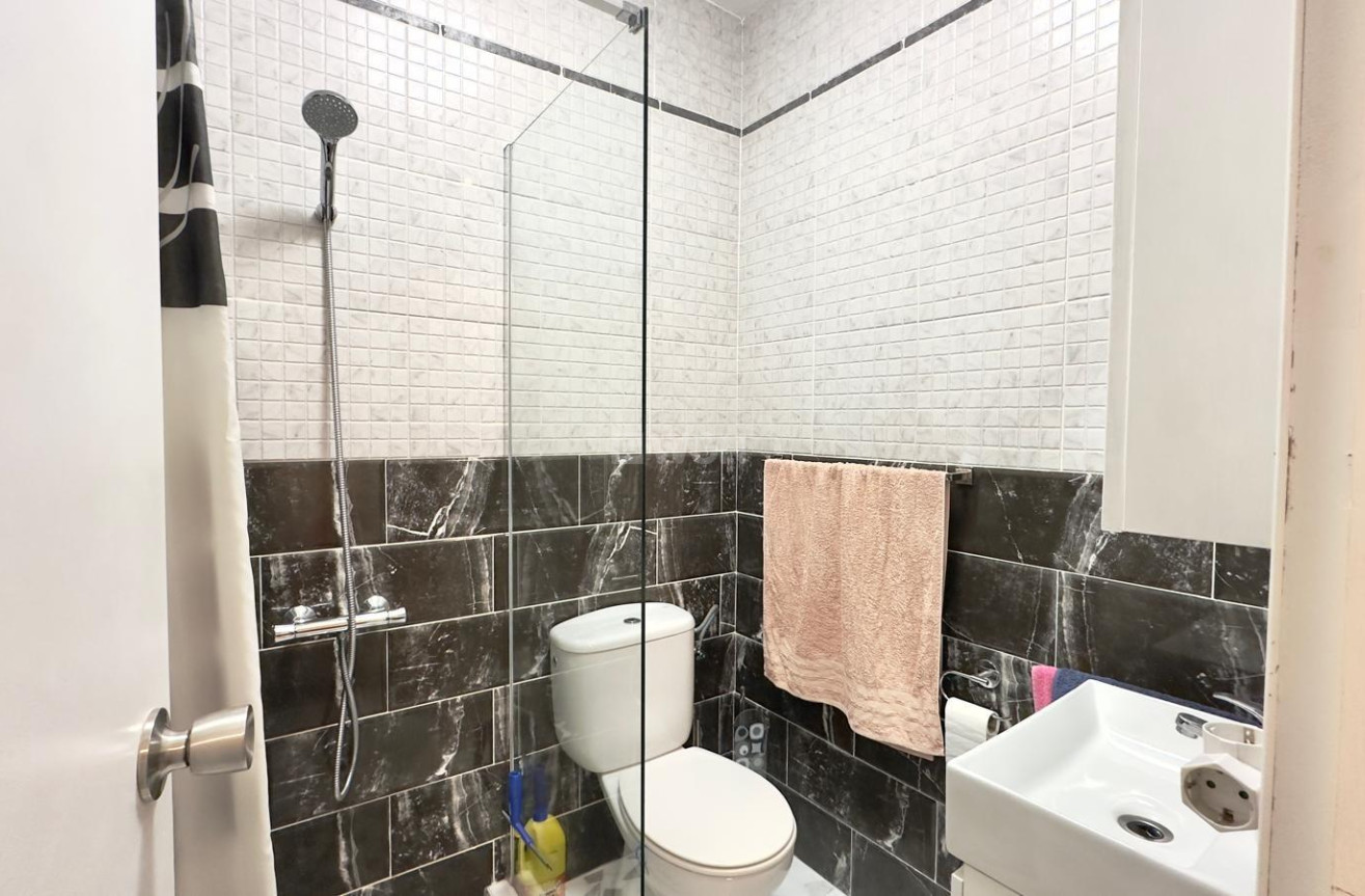 Odsprzedaż - Kamienica - Torrevieja - La Siesta - El Salado - Torreta