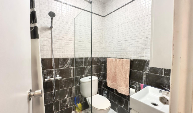 Odsprzedaż - Kamienica - Torrevieja - La Siesta - El Salado - Torreta