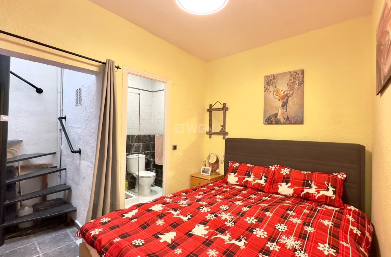 Odsprzedaż - Kamienica - Torrevieja - La Siesta - El Salado - Torreta