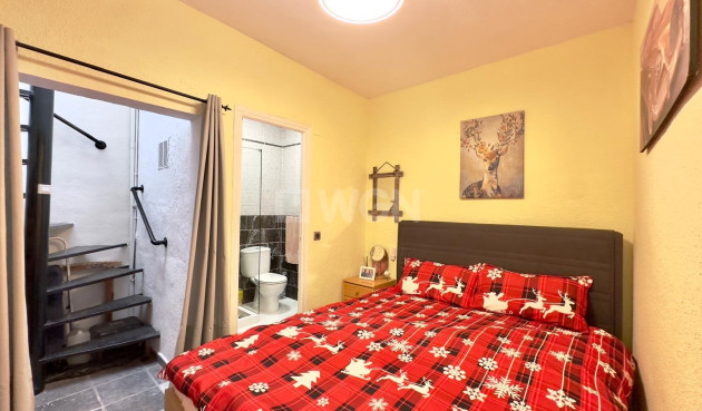 Odsprzedaż - Kamienica - Torrevieja - La Siesta - El Salado - Torreta