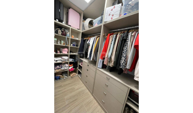 Odsprzedaż - Kamienica - Pilar de la Horadada - Zona Pueblo