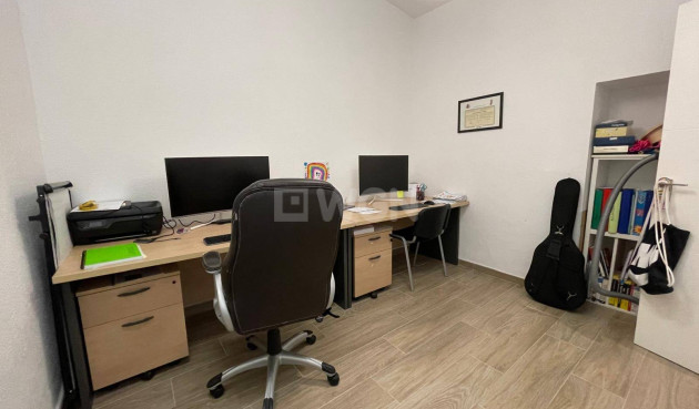 Odsprzedaż - Kamienica - Pilar de la Horadada - Zona Pueblo