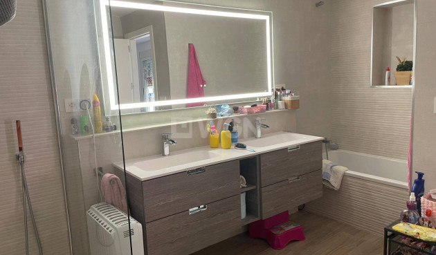 Odsprzedaż - Kamienica - Pilar de la Horadada - Zona Pueblo