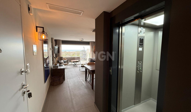 Odsprzedaż - Daszek - Guardamar del Segura - Puerto Deportivo