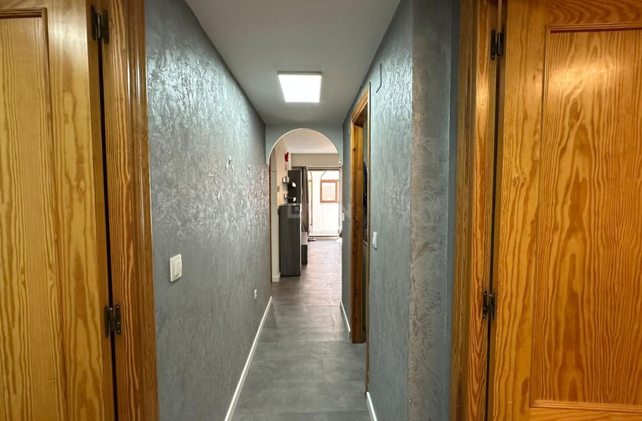 Resale - Apartment / flat - Torrevieja - Centro