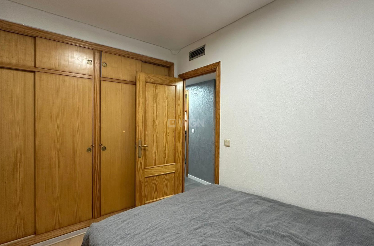 Resale - Apartment / flat - Torrevieja - Centro
