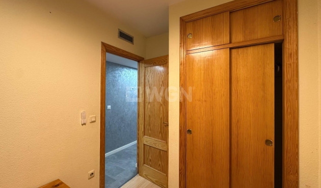 Resale - Apartment / flat - Torrevieja - Centro