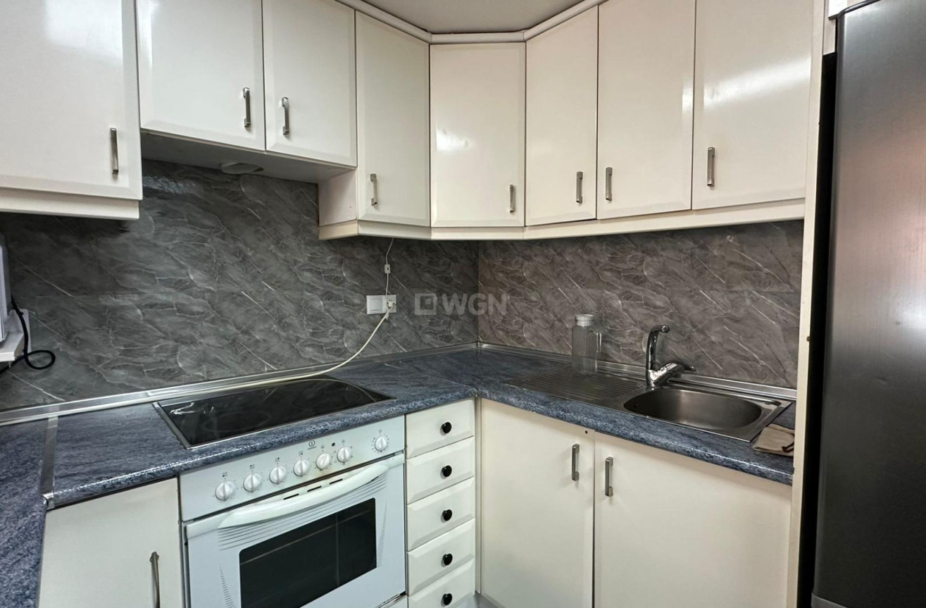 Resale - Apartment / flat - Torrevieja - Centro