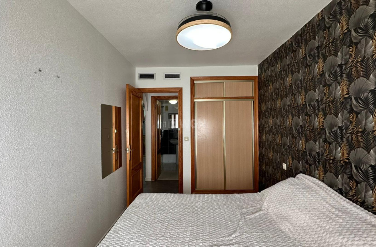 Resale - Apartment / flat - Torrevieja - Centro