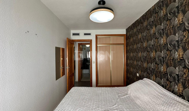 Resale - Apartment / flat - Torrevieja - Centro