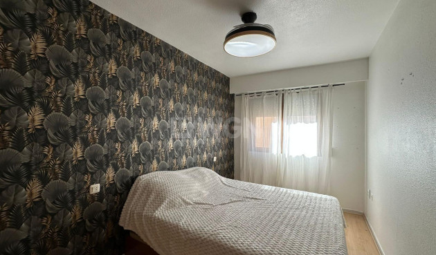 Resale - Apartment / flat - Torrevieja - Centro