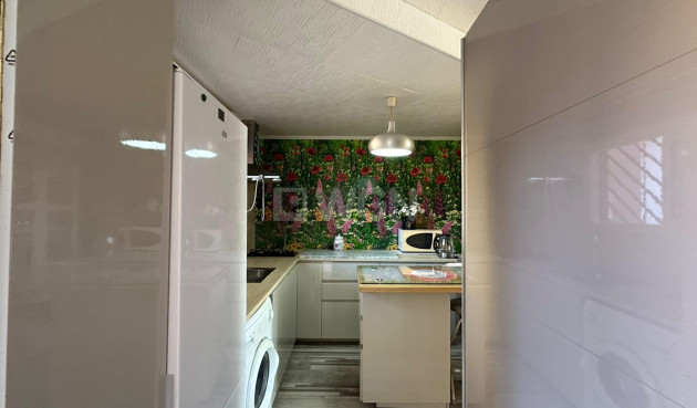 Resale - Apartment / flat - Torrevieja - Centro