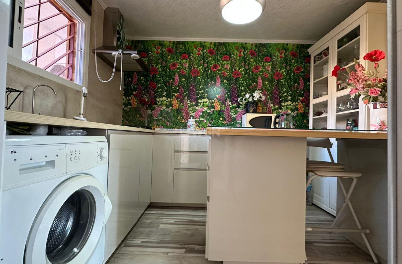 Resale - Apartment / flat - Torrevieja - Centro