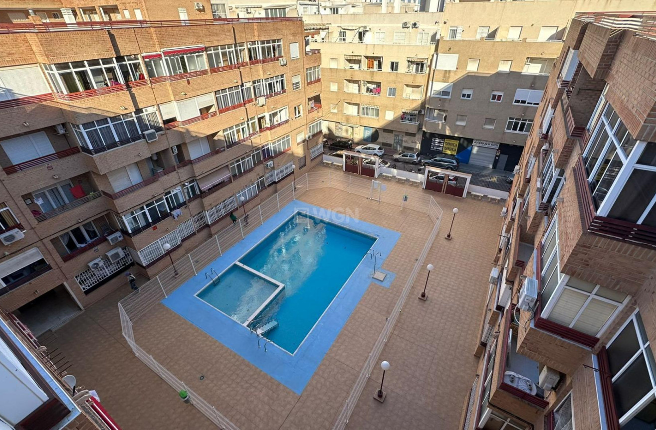 Resale - Apartment / flat - Torrevieja - Centro