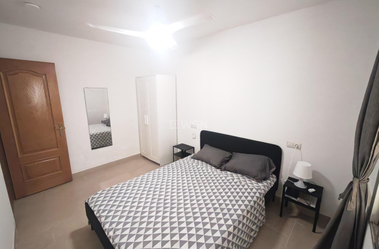 Odsprzedaż - Bungalow - Torrevieja - Playa del Cura