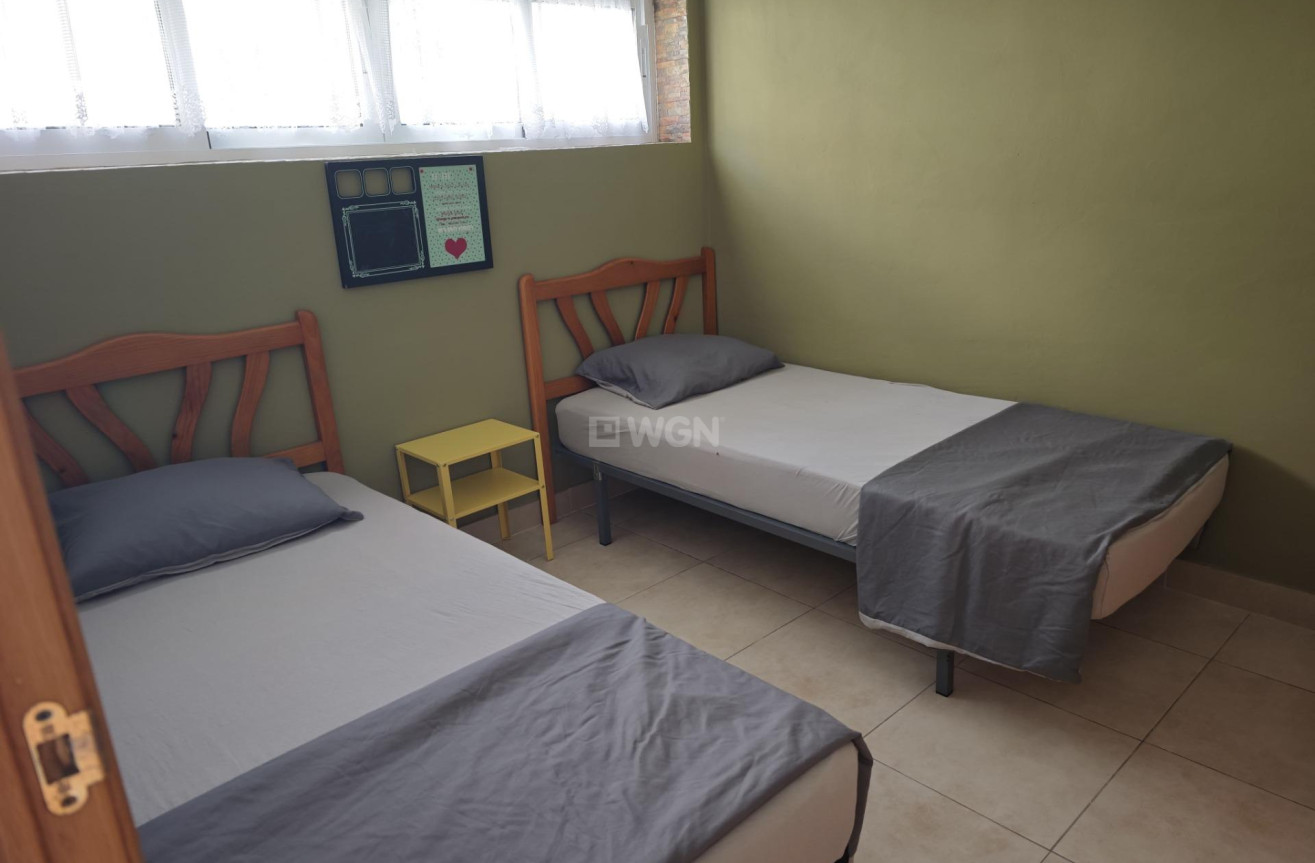 Odsprzedaż - Bungalow - Torrevieja - Playa del Cura