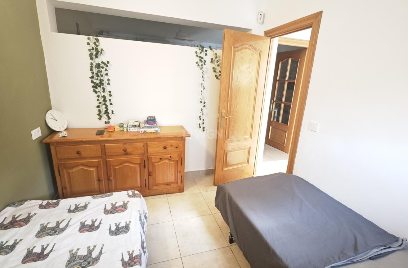 Odsprzedaż - Bungalow - Torrevieja - Playa del Cura