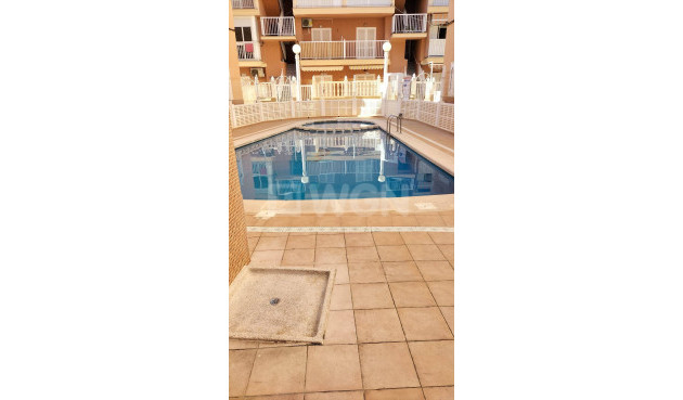 Odsprzedaż - Daszek - Torrevieja - La Mata Pueblo