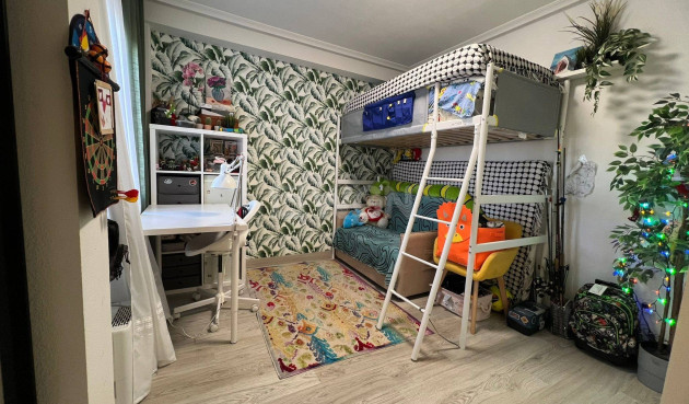 Resale - Apartment / flat - Torrevieja - aguas nuevas