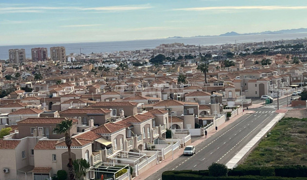 Resale - Apartment / flat - Torrevieja - aguas nuevas
