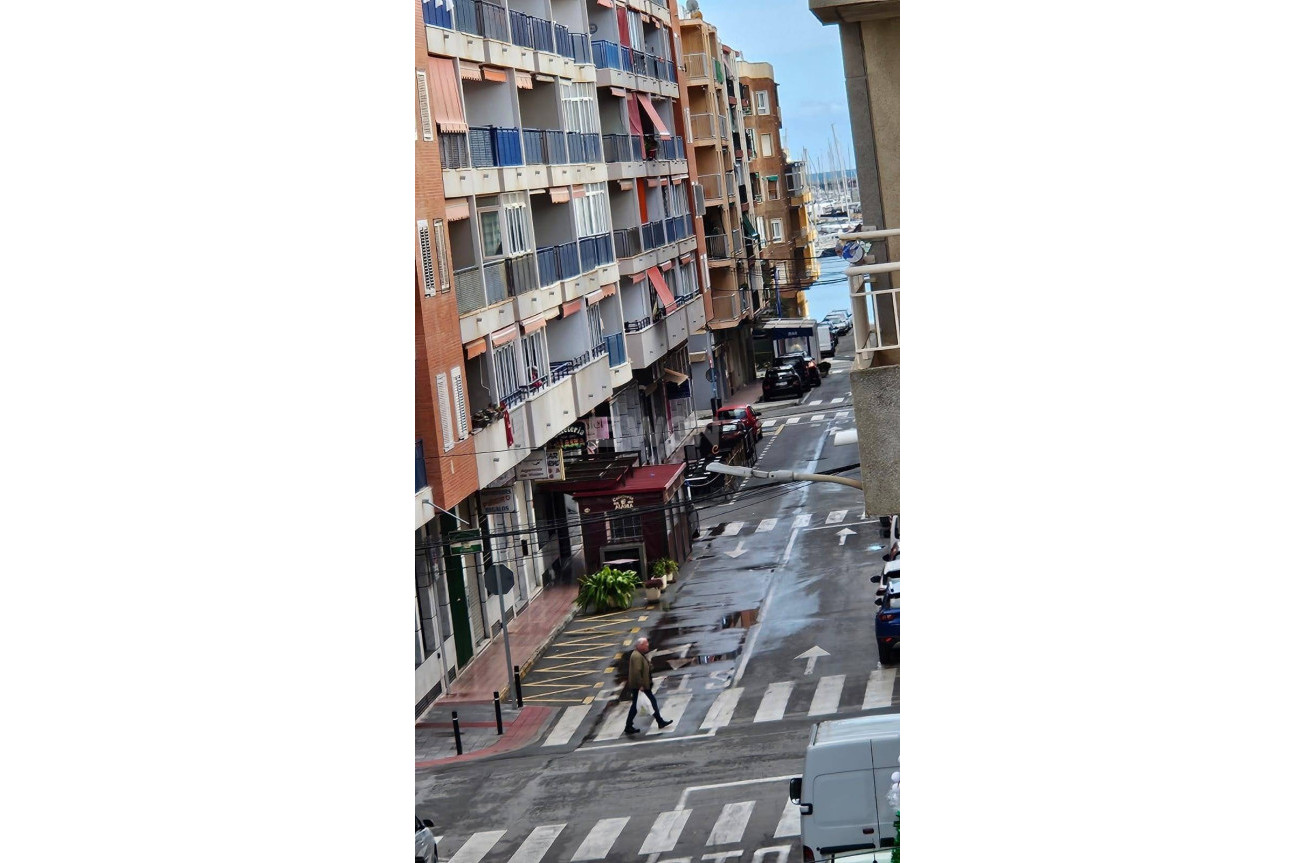 Odsprzedaż - Daszek - Torrevieja - Acequion