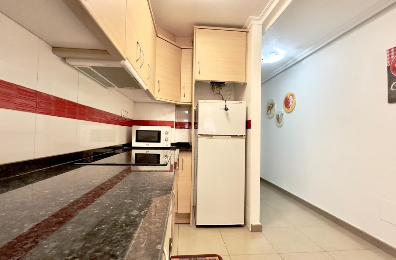 Resale - Apartment / flat - Torrevieja