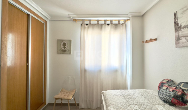 Resale - Apartment / flat - Torrevieja