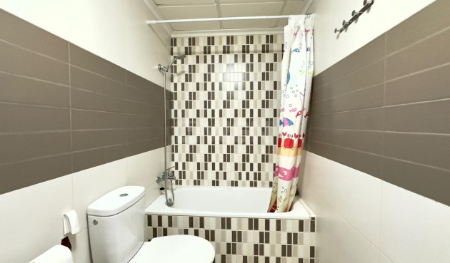 Resale - Apartment / flat - Torrevieja