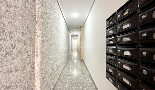 Resale - Apartment / flat - Torrevieja