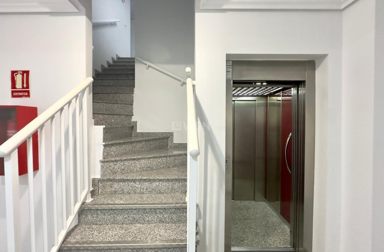 Resale - Apartment / flat - Torrevieja