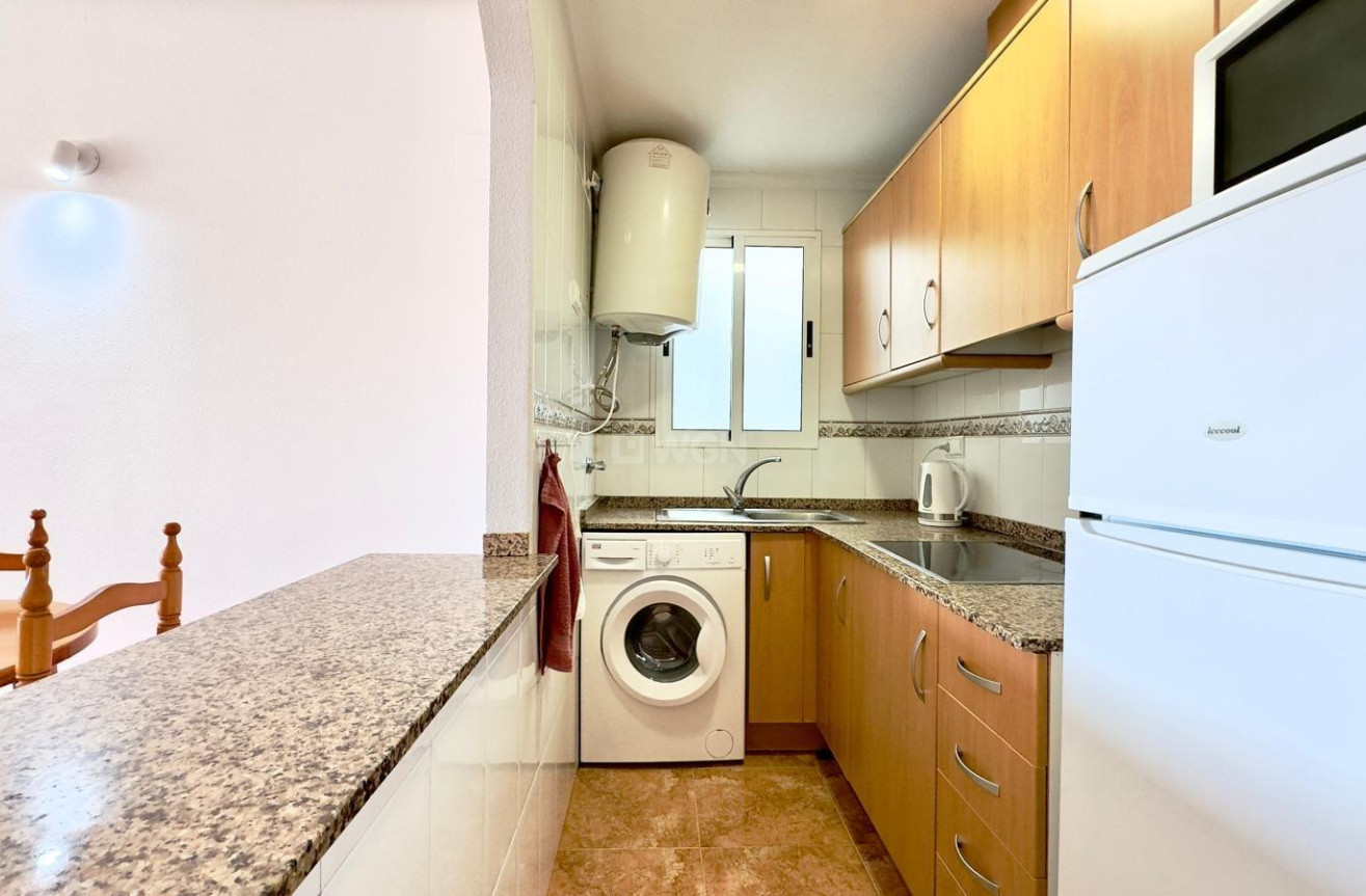 Wiederverkauf - Wohnung - Torrevieja - Centro