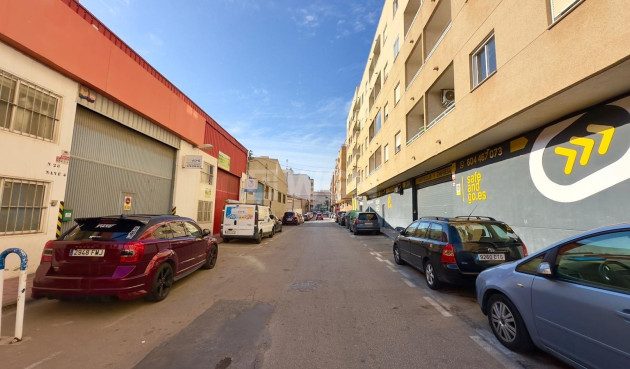 Wiederverkauf - Wohnung - Torrevieja - Centro