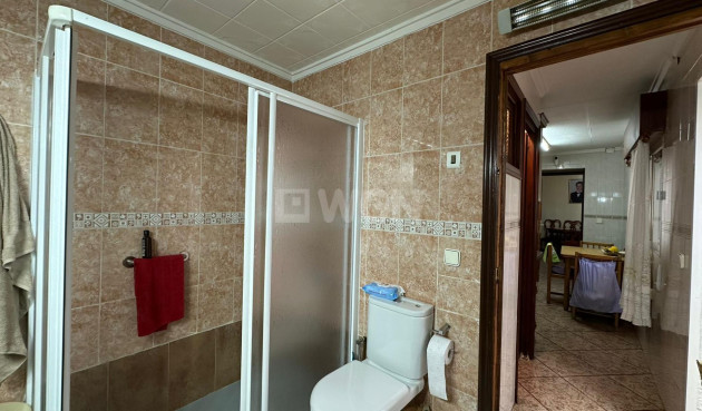 Resale - Apartment / flat - Torrevieja - Estacion De Autobuses