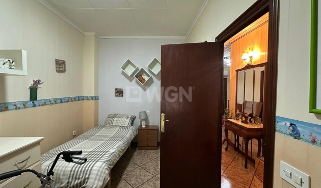 Resale - Apartment / flat - Torrevieja - Estacion De Autobuses