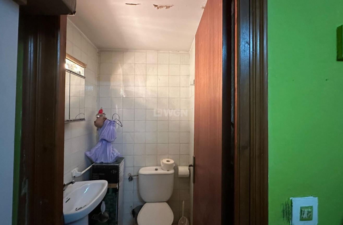 Resale - Apartment / flat - Torrevieja - Estacion De Autobuses