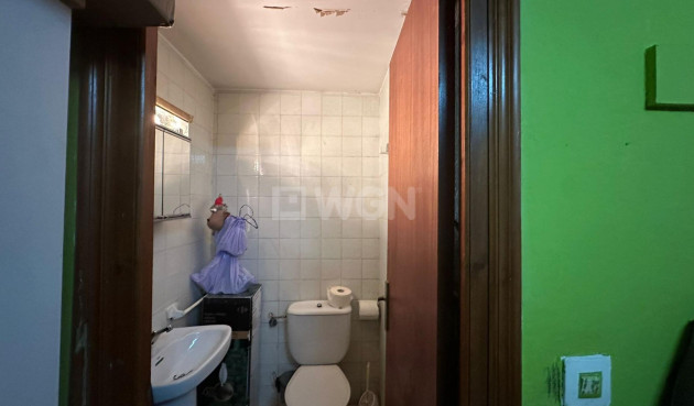 Resale - Apartment / flat - Torrevieja - Estacion De Autobuses