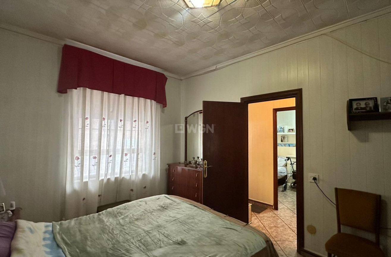 Resale - Apartment / flat - Torrevieja - Estacion De Autobuses