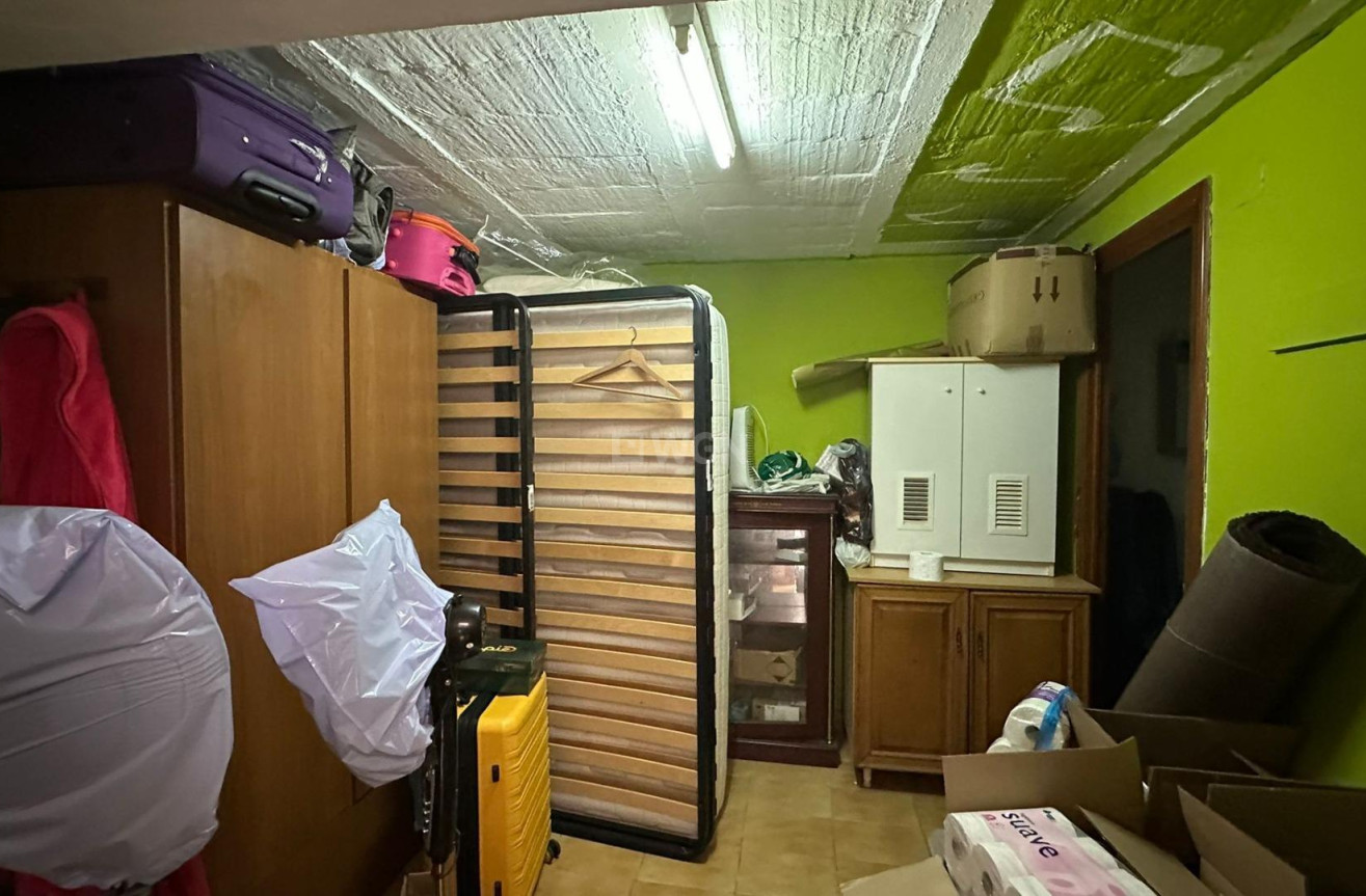 Resale - Apartment / flat - Torrevieja - Estacion De Autobuses