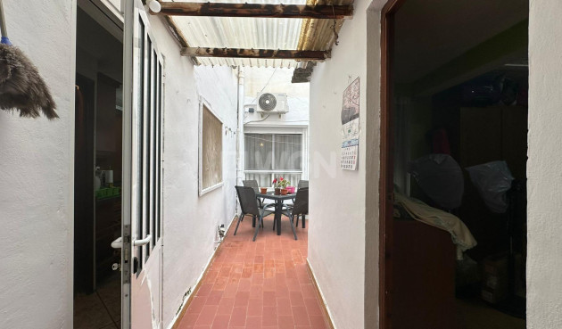 Resale - Apartment / flat - Torrevieja - Estacion De Autobuses