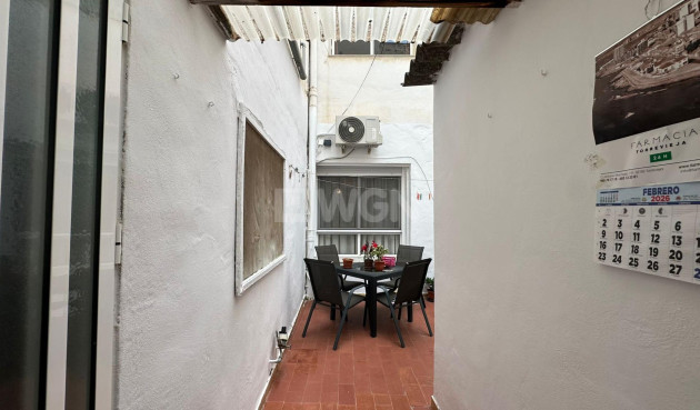 Resale - Apartment / flat - Torrevieja - Estacion De Autobuses