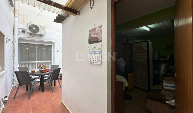 Resale - Apartment / flat - Torrevieja - Estacion De Autobuses