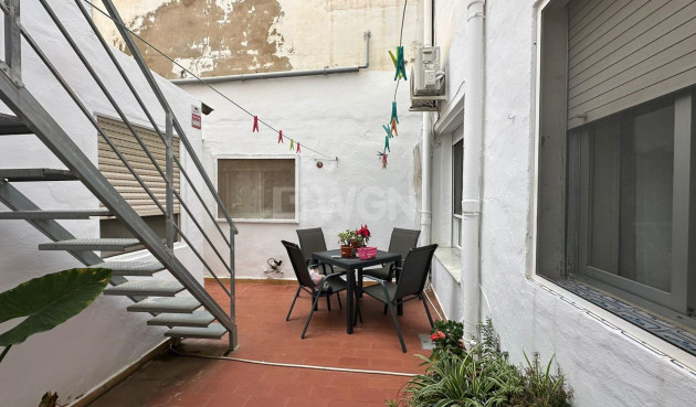 Resale - Apartment / flat - Torrevieja - Estacion De Autobuses