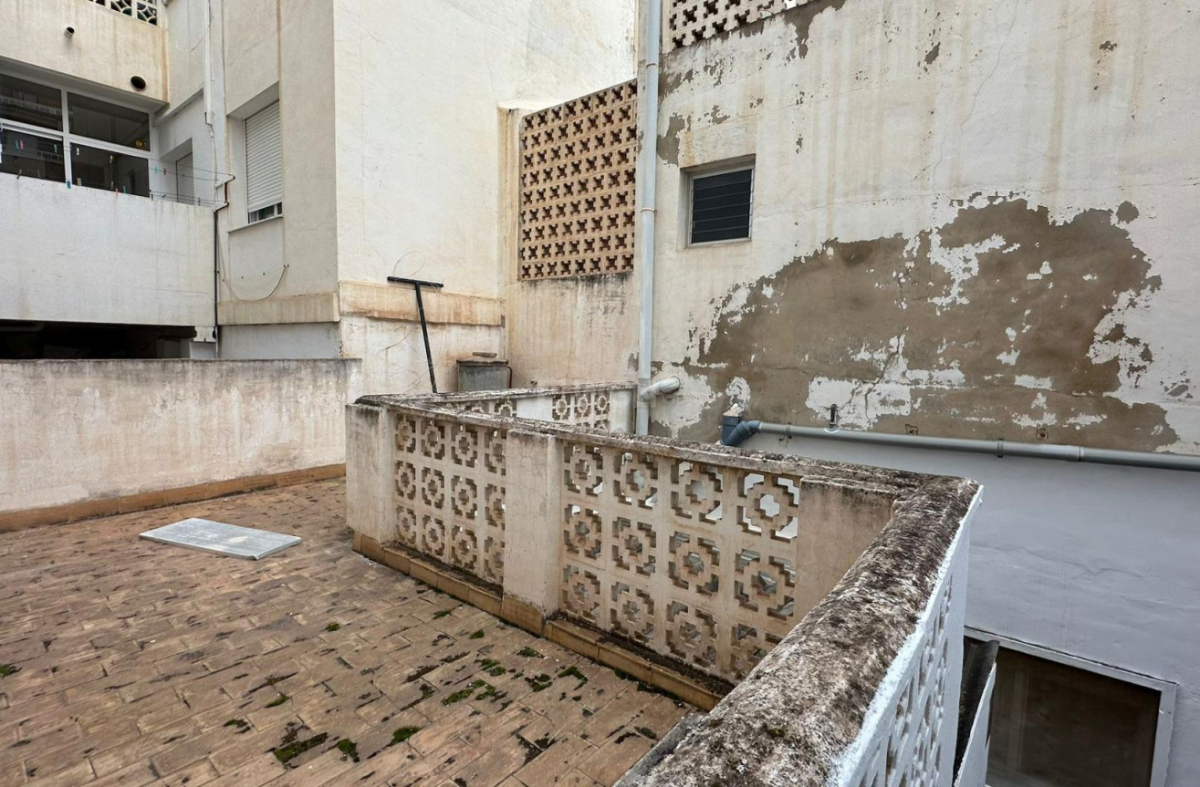 Resale - Apartment / flat - Torrevieja - Estacion De Autobuses