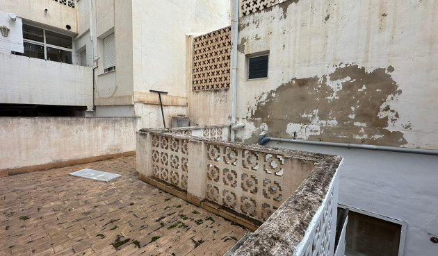 Resale - Apartment / flat - Torrevieja - Estacion De Autobuses