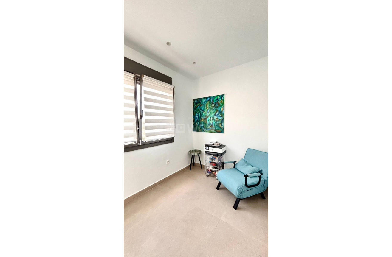 Odsprzedaż - Villa - San Miguel de Salinas - Urbanizacion Blue Lagoon