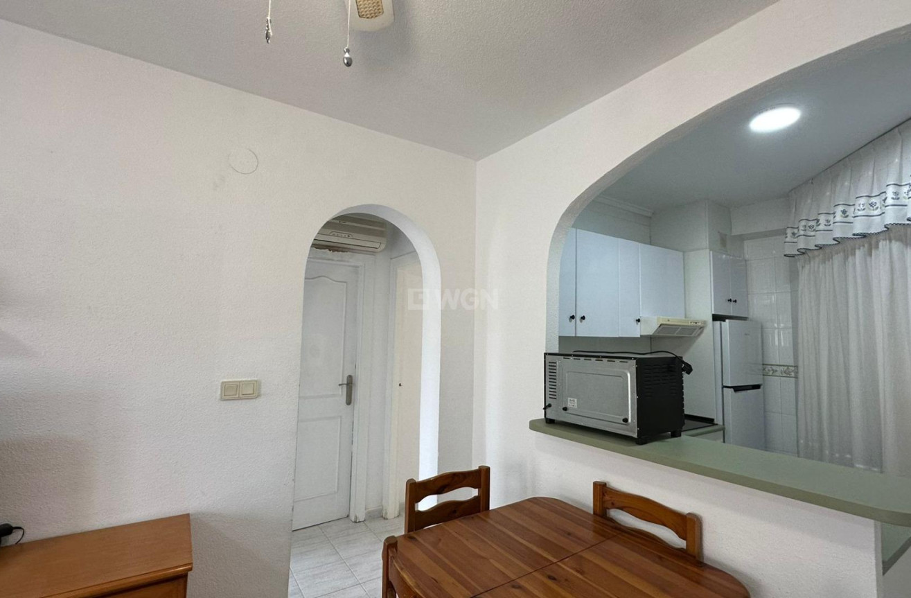 Odsprzedaż - Bungalow - Orihuela Costa - Los Almendros-la Florida