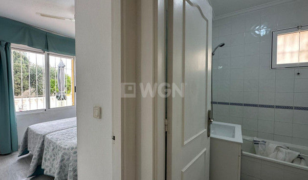 Odsprzedaż - Bungalow - Orihuela Costa - Los Almendros-la Florida