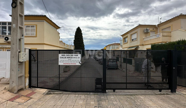 Odsprzedaż - Bungalow - Orihuela Costa - Los Almendros-la Florida