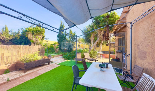 Odsprzedaż - Villa - Torrevieja - Torreblanca